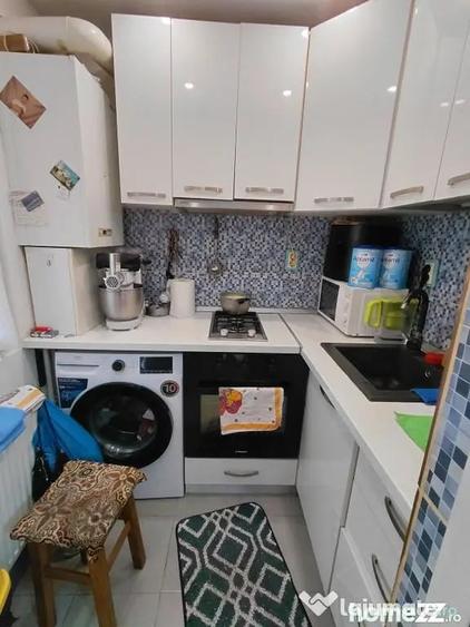 Apartament cu 2 camere semidecomandat în Micro 40