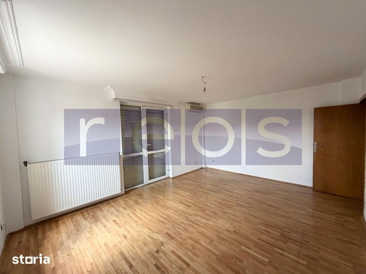 Casă cu 5 camere cu Teren 258 Mp în Ion Creangă