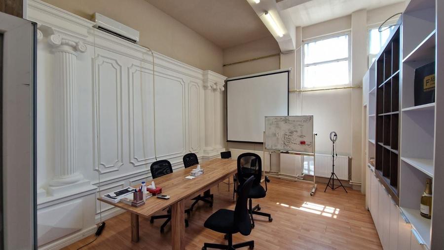 Spațiu comercial, de 280 mp, în Central