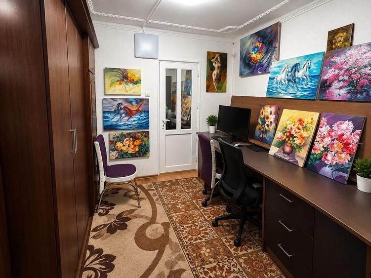 Apartament cu 4 camere decomandat în Exterior Vest