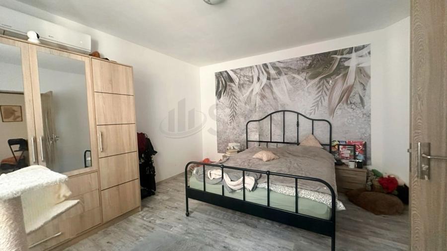Apartament cu 2 camere semidecomandat, mobilat în P-ța Muncii