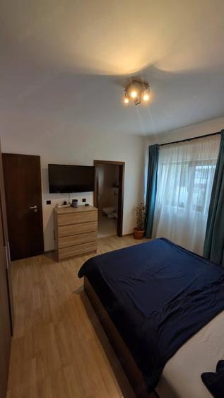 Apartament cu 3 camere decomandat în Zorilor