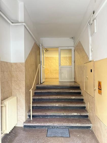 Apartament cu 3 camere decomandat, mobilat în Titulescu