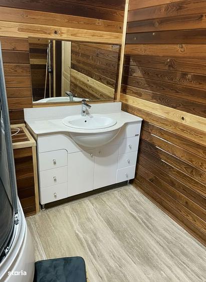 Casă cu 6 camere cu Teren 1000 Mp în Central