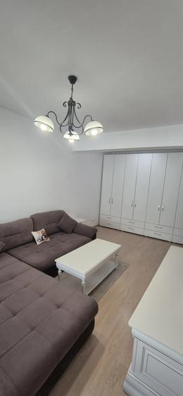 Apartament cu 2 camere decomandat în 1 Decembrie 1918