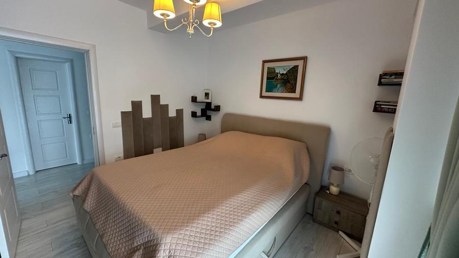 Apartament cu 2 camere decomandat în Est