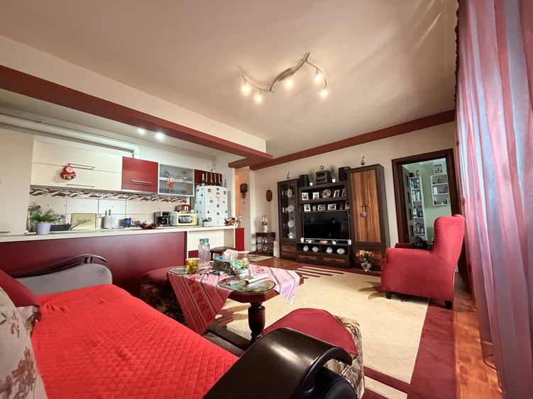 Apartament cu 2 camere decomandat, mobilat în Giroc