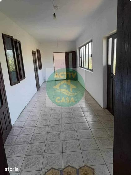 Casă cu 5 camere cu Teren 1200 Mp în Tămășeni
