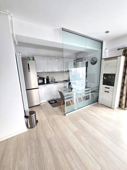 Apartament cu 3 camere decomandat, mobilat în Exterior Nord