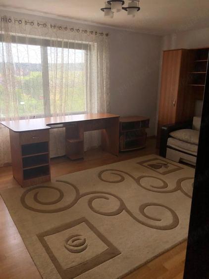 Casă cu 5 camere cu Teren 500 Mp în Corunca