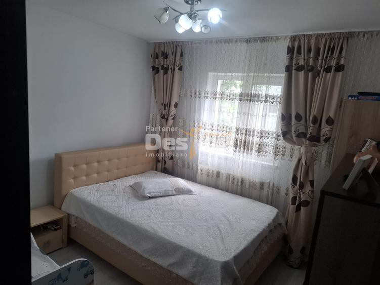 Apartament TĂTĂRAȘI SUD, 3 camere, Semidecomandat, an 1978, 50 mp utili, etaj 3 - 4