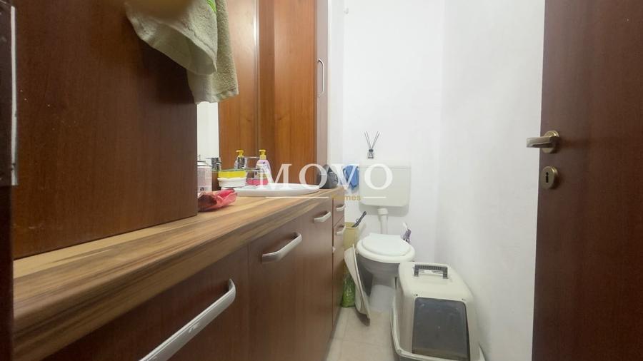 Apartament cu 3 camere decomandat, mobilat în Girocului