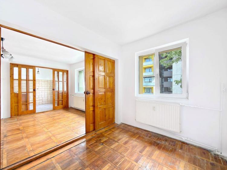 Apartament cu 2 camere nedecomandat în Tipografilor