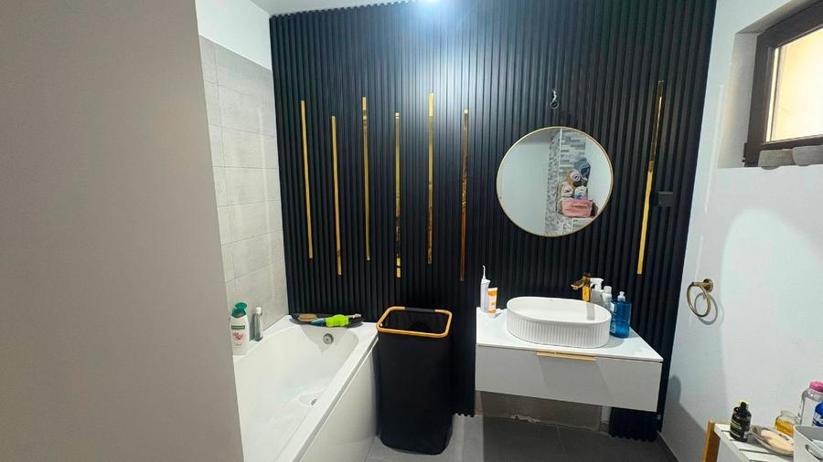 Apartament cu 3 camere decomandat, mobilat în Mihai Bravu