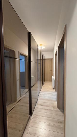 Apartament cu 3 camere decomandat în Lacul Morii