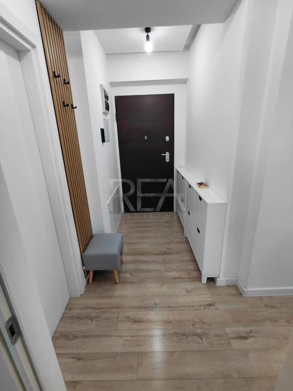 Apartament cu 3 camere decomandat, mobilat în Pantelimon