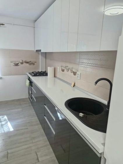 Apartament cu 2 camere decomandat în Cantacuzino
