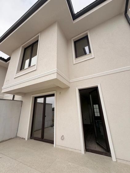 Casă cu 3 camere cu Teren 250 Mp în Braytim