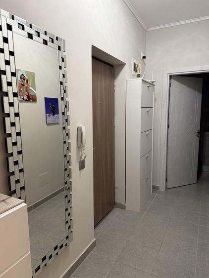 Apartament cu 2 camere decomandat în Titan