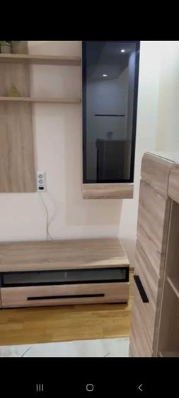 Apartament cu 4 camere decomandat în Dobroești
