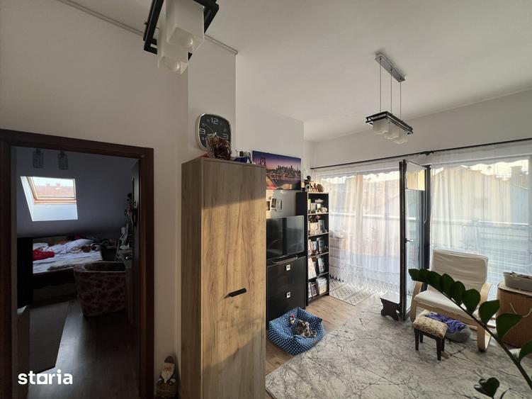 Apartament cu 3 camere în Soarelui