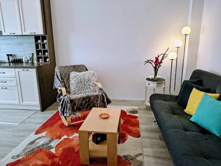 Apartament cu 3 camere decomandat în Burdujeni