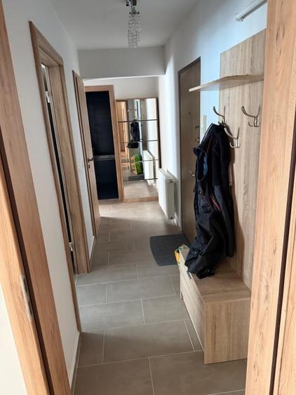 Apartament cu 2 camere decomandat, mobilat în Calea Dumbrăvii