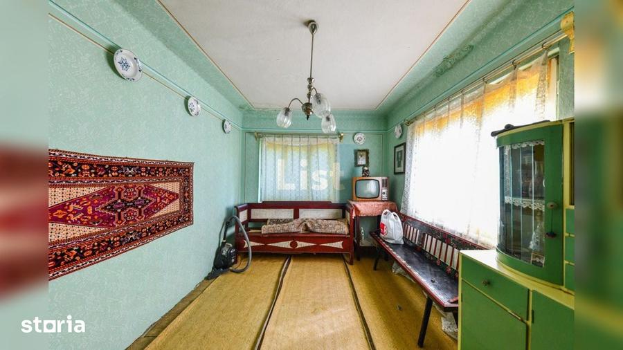 Casă cu 5 camere cu Teren 2594 Mp în Sic