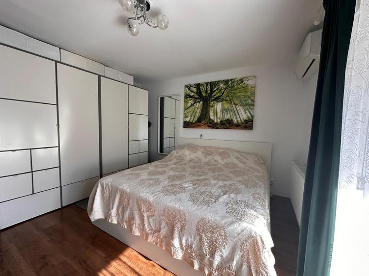 Duplex cu 3 camere cu Canalizare în Domnești