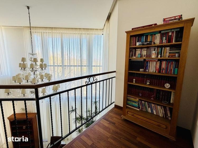 Casă cu 8 camere cu Teren 550 Mp în Chiajna