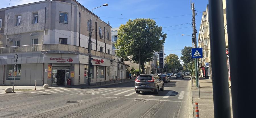 Apartament cu 2 camere decomandat în Ultracentral