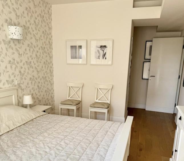 Apartament cu 3 camere în Barbu Văcărescu