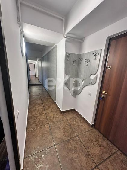 Apartament cu 3 camere decomandat, mobilat în Ultracentral