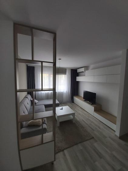 Apartament cu 2 camere semidecomandat în Dorobanți