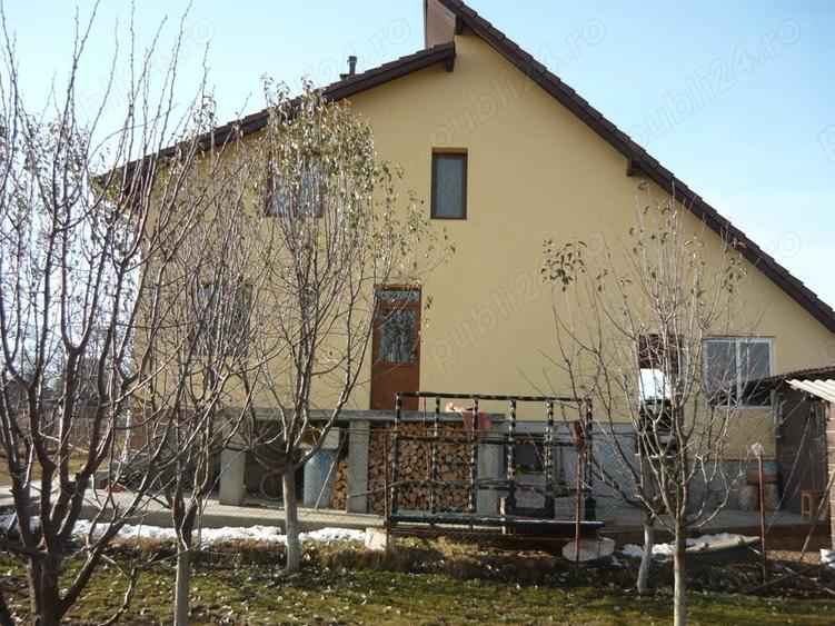 Casă cu 5 camere cu Teren 1193 Mp în Turda