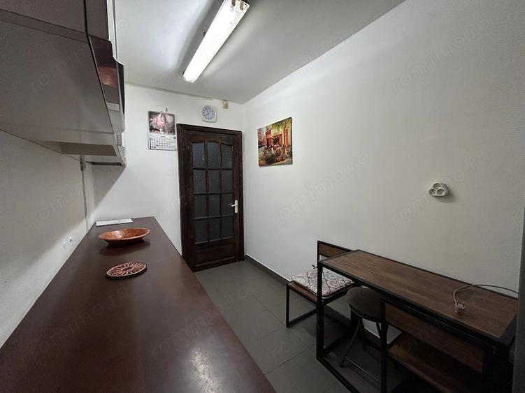 Apartament cu 2 camere decomandat în Confecții