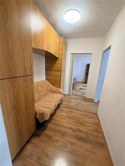 Apartament cu 2 camere decomandat, mobilat în Alexandru cel Bun