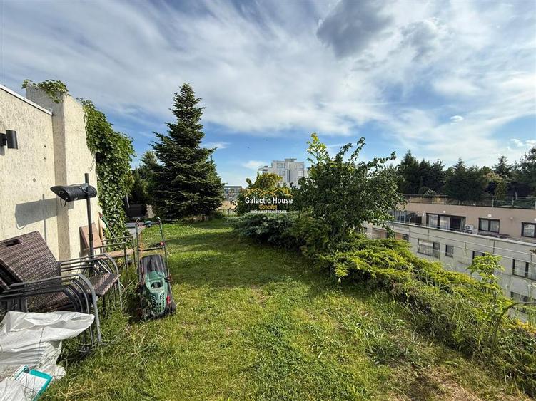 Apartament cu 5 camere decomandat, mobilat în Herăstrău