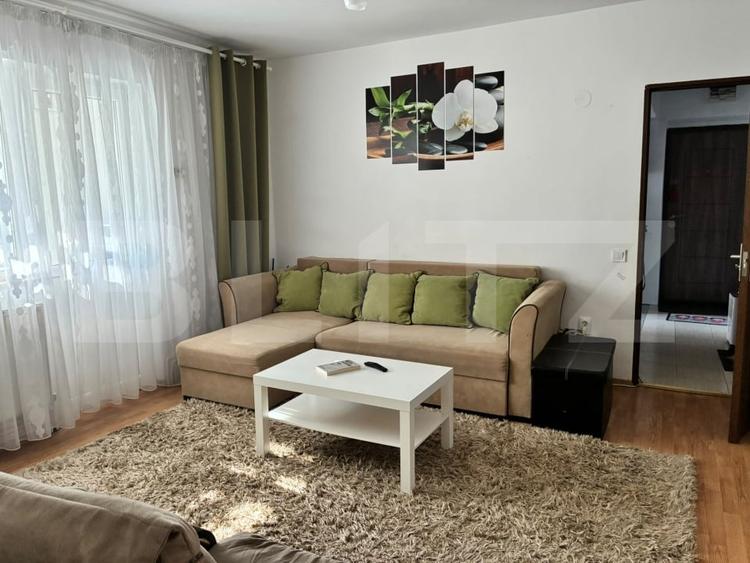 Apartament cu 2 camere semidecomandat, mobilat în Mihai Eminescu
