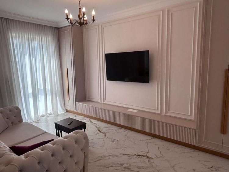 Apartament cu 2 camere decomandat în Calea București