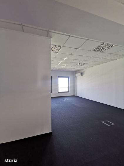 Spațiu comercial, de 49 mp, în Central