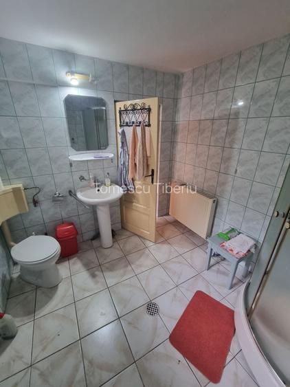 Vand casa ploiesti str Curcubeului nr 38, 90 mp, teren 380 mp