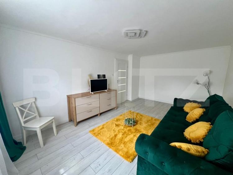 Apartament cu 3 camere, 70 mp, zona Centrala - 1