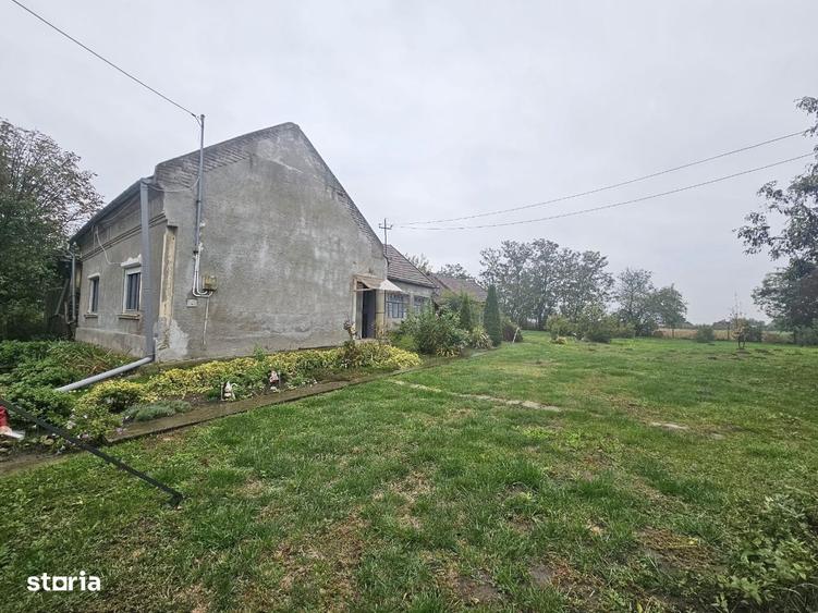 Casă cu 3 camere în Vășad
