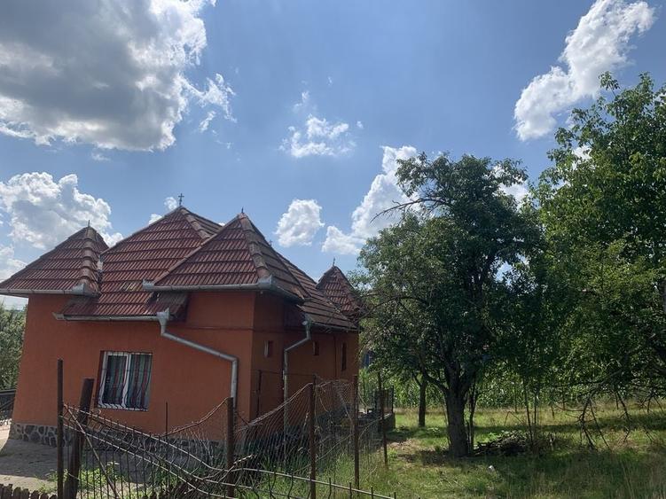 Casă cu 3 camere în Băla