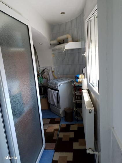 Apartament cu 3 camere decomandat în Călărași