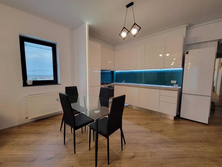 Apartament cu 3 camere semidecomandat în Nord