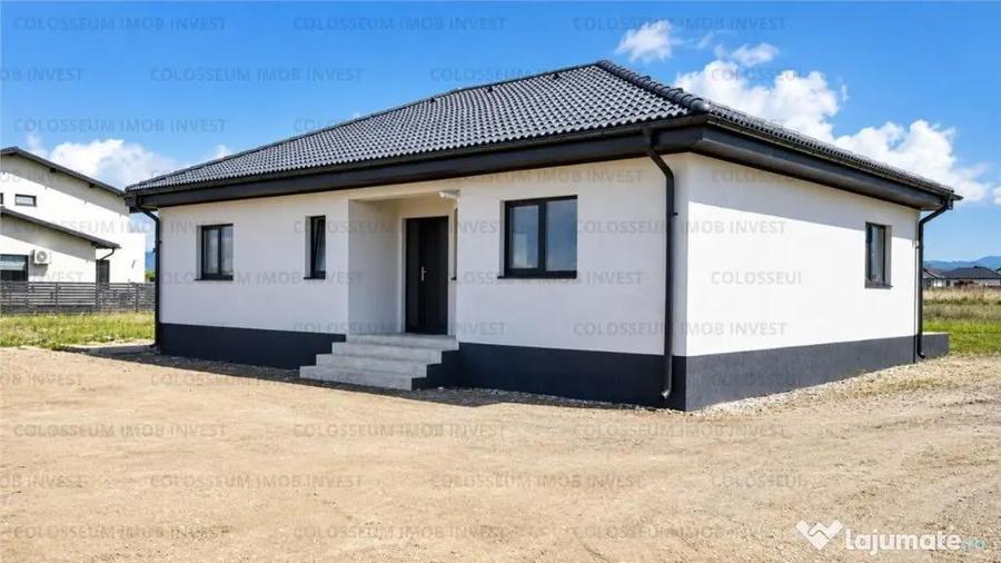 Casă cu 4 camere cu Teren 500 Mp în Central