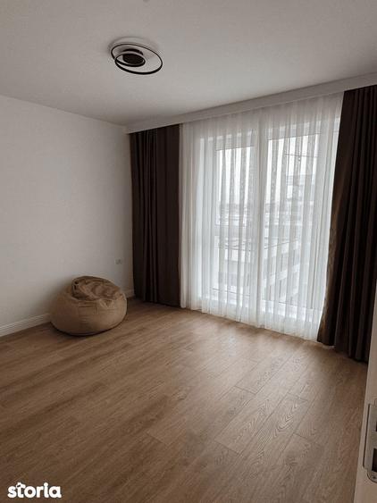 Apartament cu 3 camere, mobilat în Central
