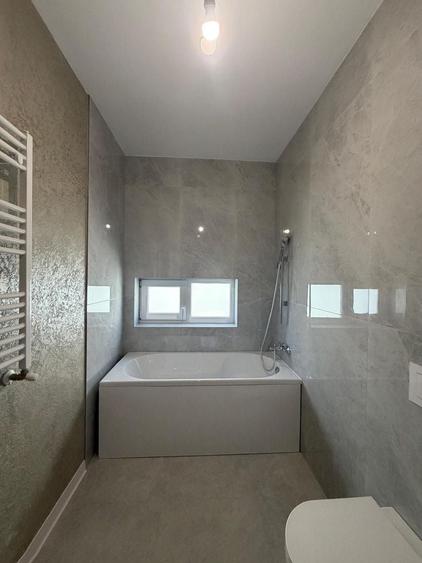Duplex cu 4 camere cu Canalizare în Săcălaz